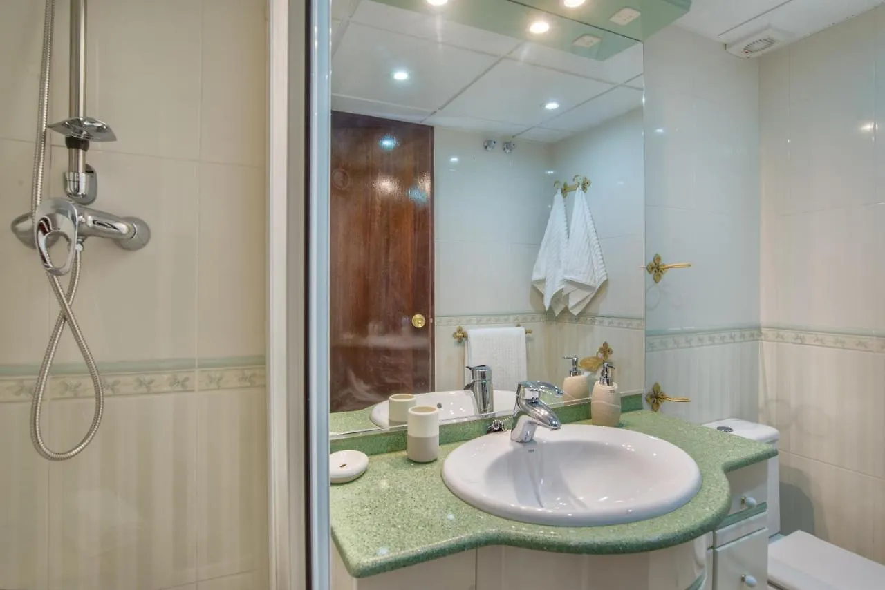 Aloha Amazing Sea Views At Carihuela Appartement Torremolinos