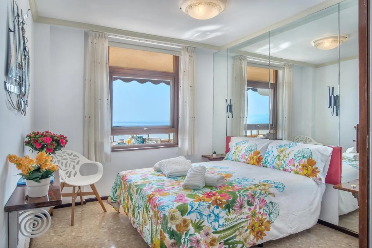 Aloha Amazing Sea Views At Carihuela Appartement Torremolinos Spanje